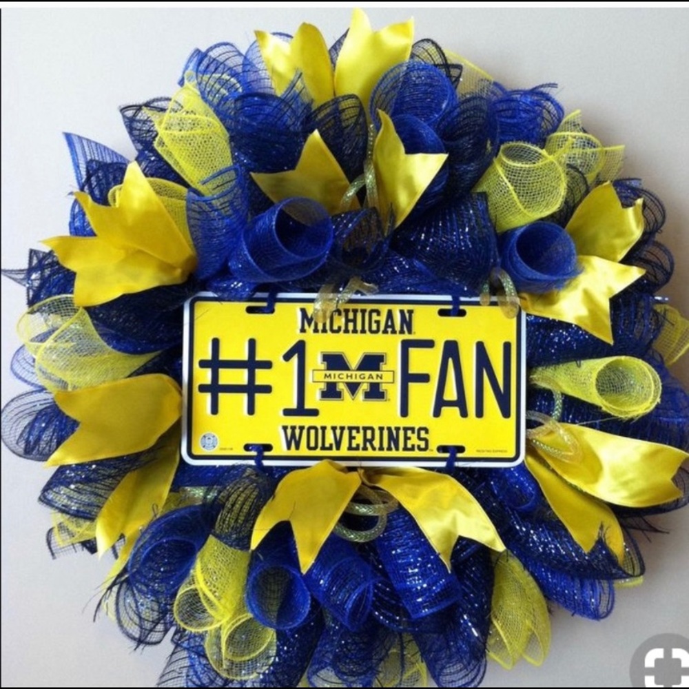 Custom Sport theme Wreath Several in Listing